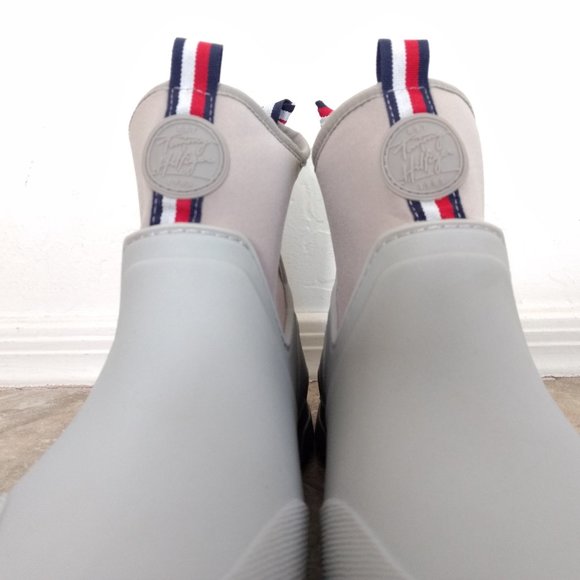 Tommy Hilfiger Women's Size 8M Gray‎ Logo Snow Rain Rubber Ankle Boots NEW READ - Picture 4 of 12